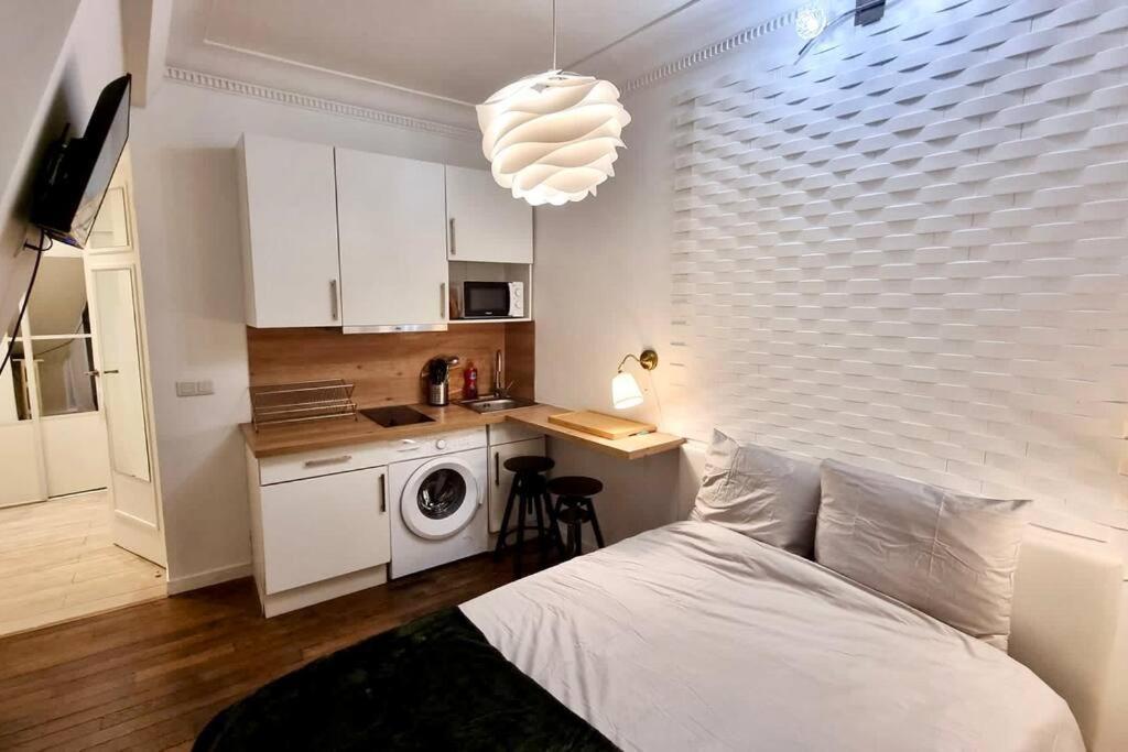 Champs-Elysees - Suite For 2 People Paris Exterior foto